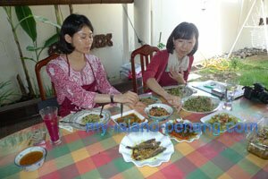 Keiko Sakura and Akiko eating at Penang Homecooks