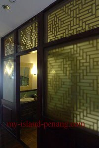 Luxurious bathrooms in Hotel Penaga