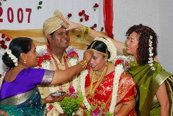Exchaing blessing in Hindu Wedding