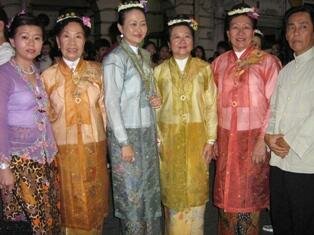 Tony and Joanna with nyonyas during chap goh meh in Penang