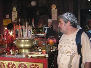 Tourist looking for snakes on Table