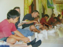 Eating the kampong way